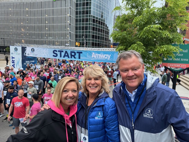 Amway River Bank Run Grand Rapids Starting Line Amway River Bank Run Grand Rapids Starting Line